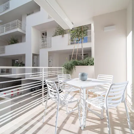 Ecosmart Apartment *